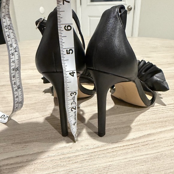 Gianni Bini Women's Sandal Ankle Strap 3D Black Floral Heels Leather Size 7 NWOB - Picture 7 of 8